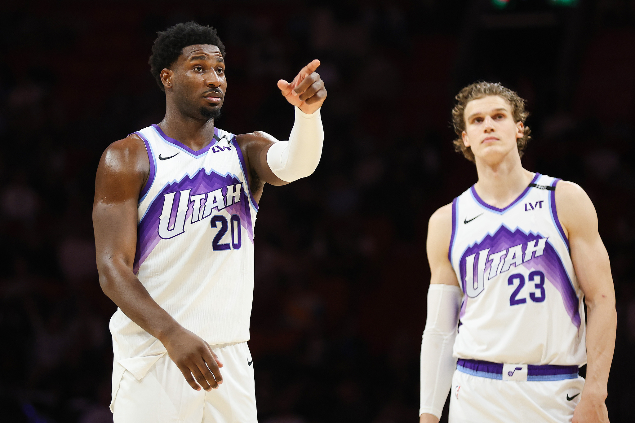 开云在线-小贾伦·杰克逊22+5维金斯26+5 爵士客场险胜热火