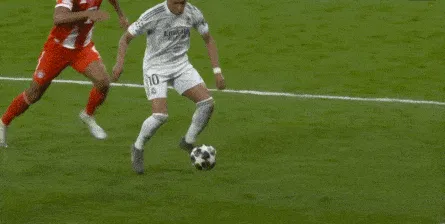 kaiyun sports-拜仁是否应该打进不止两球？那他们为何没有干翻皇马？